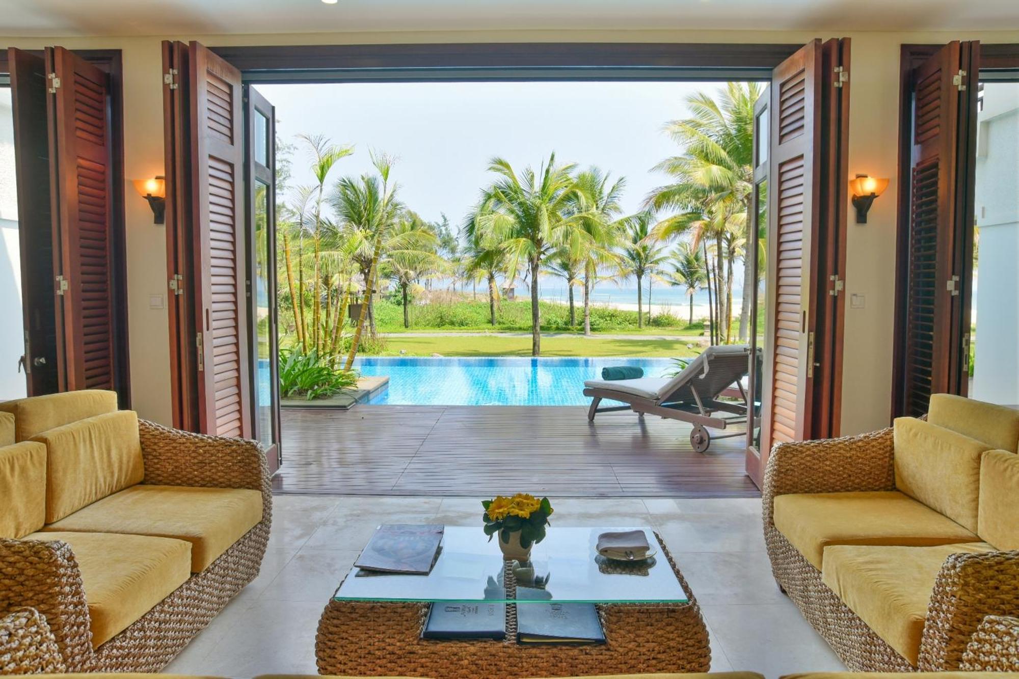 Three-Bedroom Villa Ocean View Daily Guest Activities,395271129:JPEG